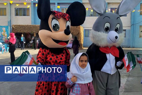 جشن شکوفه‌ها در آستانه سال تحصیلی جدید در مدارس ملارد برگزار شد