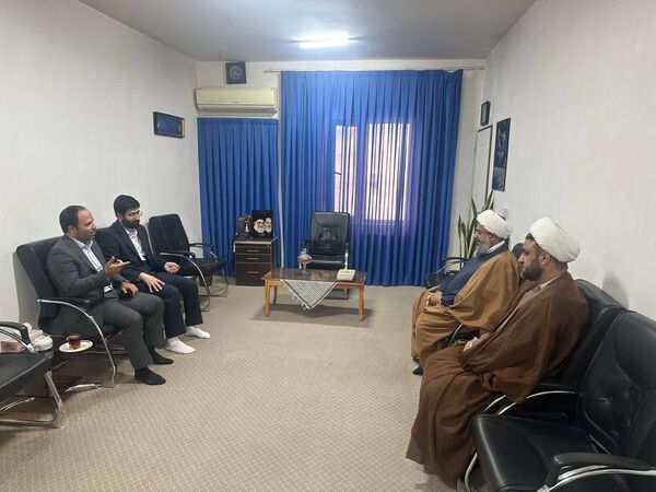 دیدار تمامی مسئولان ساوجبلاغ با امام جمعه 