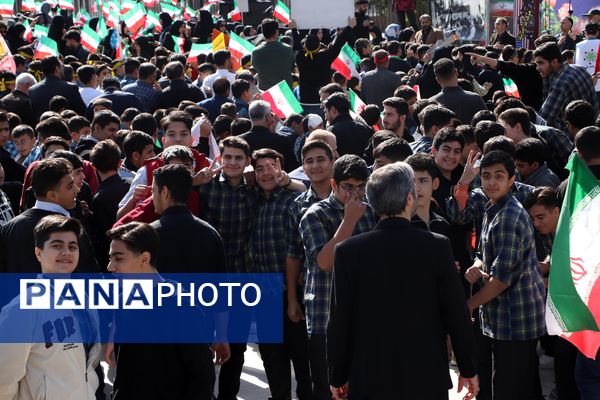 فریاد استکبار ستیزی از ورامین طنین انداز شد