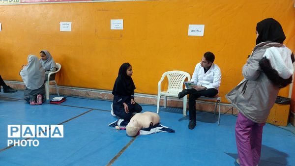 آزمون مهارتی سفیران سلامت در شهرستان خلیل آباد 