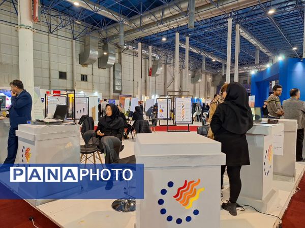 روز سوم از نمایشگاه پژوهش و فناوری در مشهد