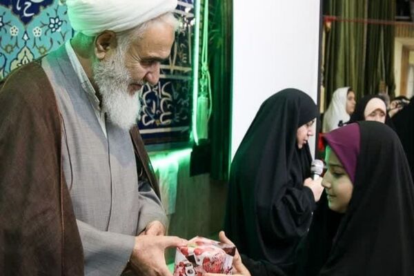  نوجوانان در اعتکاف مسجد امام حسین تهران