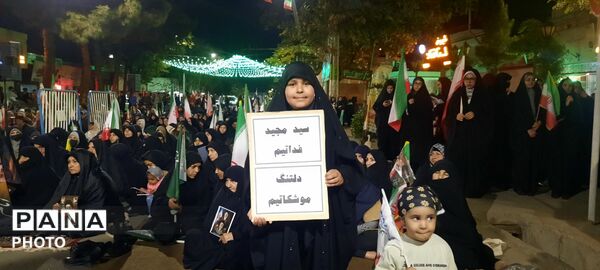 شبی متفاوت در تجمعات شبانه با حضور خادمین امام رضا(ع)