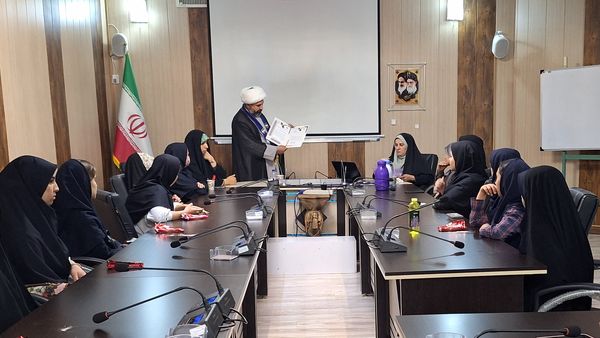  برگزاری نشست خبرنگاران خبرگزاری پانا در‌کانون شهید فهمیده کرج 