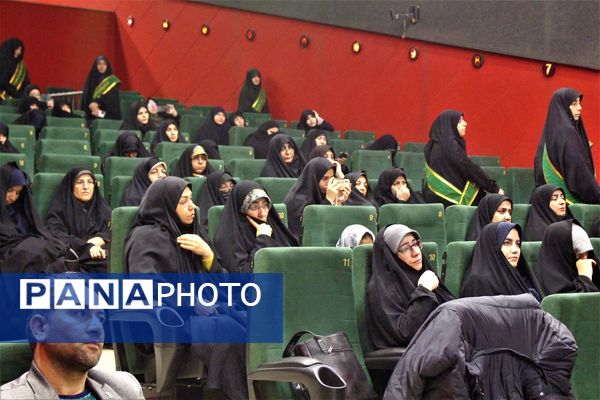 همایش مربیان تربیتی و مشاوران جهادی آموزش و پرورش قم