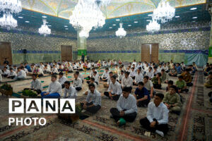  جشن تکلیف ۱۲۰ نوجوان پسر در حرم حضرت معصومه(س)