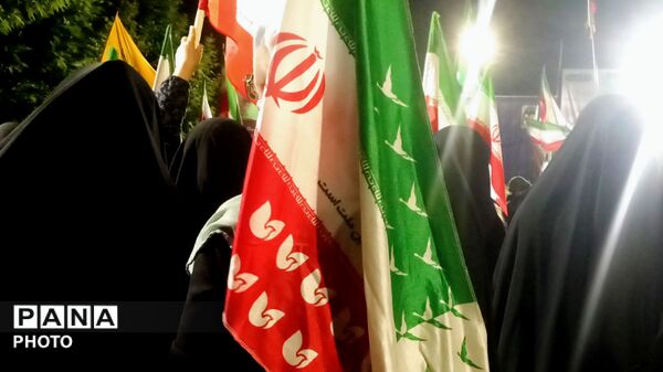 طنین عشق به وطن در چهارباغ خرم‌ آباد با حضور پرشور مردم