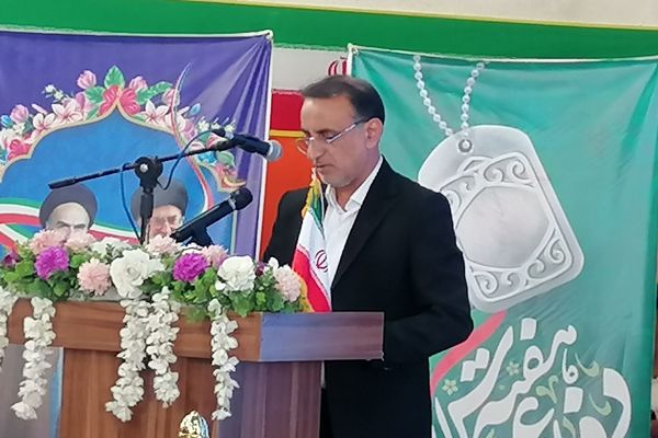 آیین افتتاح زمین‌های چمن مصنوعی آموزش و پرورش ناحیه ۳شیراز 