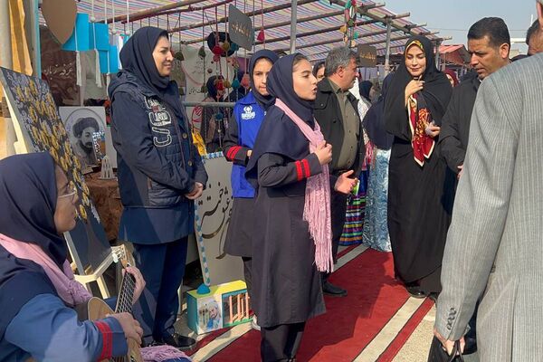 مدرسه فرزانگان ملارد میزبان نمایشگاه دستاوردهای علمی دانش‌آموزان