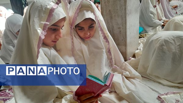 لحظات نورانی اعتکاف و نماز جماعت در مسجد امام حسن عسگری(ع)