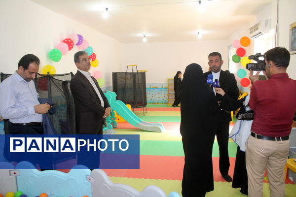 افتتاح زمین چمن مصنوعی و خانه ورزش در بوشهر