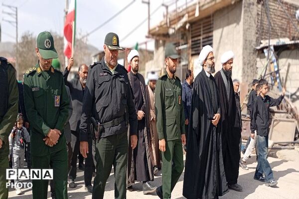 حضورخودجوش مردم سادات شهر بار به مناسبت شهادت حضرت آیت الله خامنه ای 