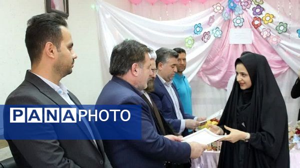تجلیل از معلمان شهرستان اشتهارد