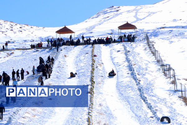 نشاط زمستانی در پیست «سخوید» یزد