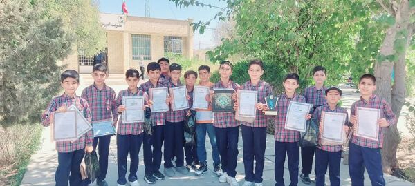 جشن باشکوه تجلیل از 400 نفر برتر حوزه پرورشی و تربیت‌بدنی در شهرستان بختگان