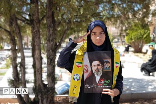  قاب‌های خبرنگار پانا از بیعت دانش‌آموزان پیشتاز چهارمحال وبختیاری با رهبر امت