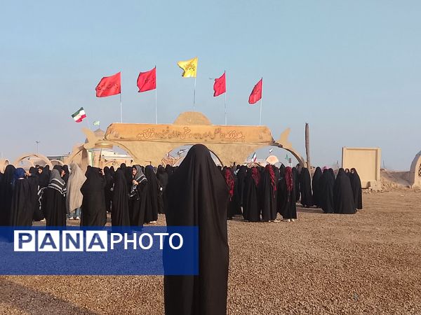 بازدید دانش آموزان خادم الشهدا از شلمچه