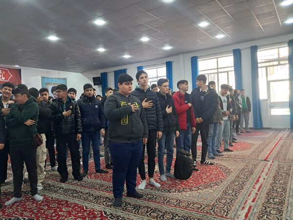 اعزام دانش‌آموزان پسر آشخانه به راهیان نور 