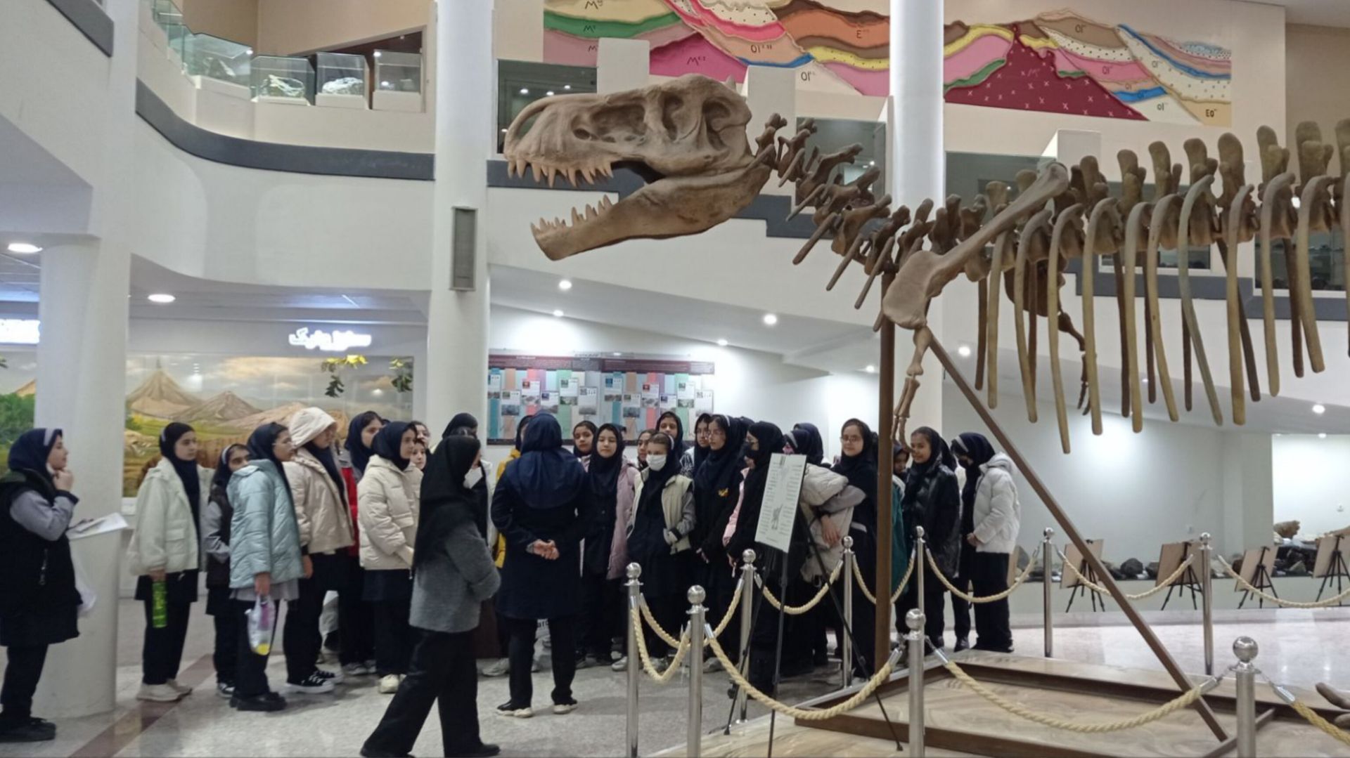 بازدید مدرسه ساره از پارک موزه علوم زمین