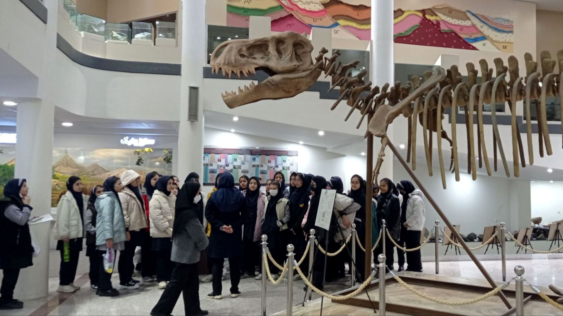 بازدید مدرسه ساره از پارک موزه علوم زمین
