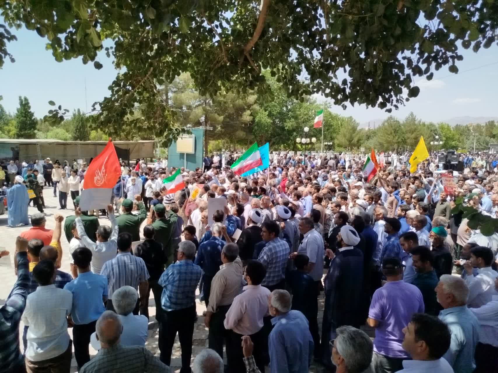 با هدف محکومیت جنایات رژیم کودک کش اسرائیل راهپیمایی جمعه خشم در کاشمر برگزار شد