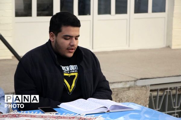 برگزاری جلسه سفیران کتاب یزد با نویسنده کتاب «فرمانده سری»