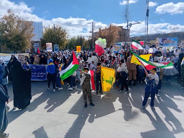 ۱۳ آبان، حماسه ی حضور در رازوجرگلان