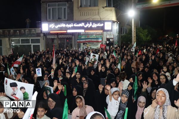اجتماع شبانه کودکان و نوجوانان با «سلام فرمانده»