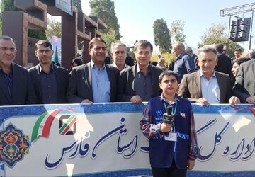  حضور پر شور دانش آموزان شیرازی در تجمع  سیزده آبان 