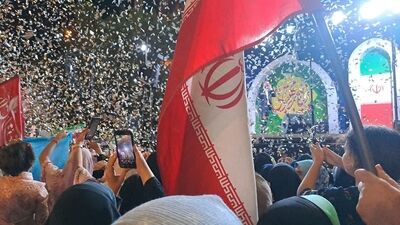 میدان انقلاب تهران، غرق در نور و سرور میلاد پیامبر اکرم (ص) و امام صادق (ع) 