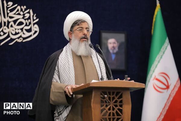 اقامه نماز جمعه شهرستان ساوجبلاغ