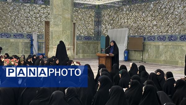 آیین غبارروبی حرم حضرت معصومه(س) با حضور بانوان طلبه