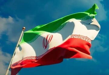 چرا با آمریکا آشتی نمیکنیم که مشکلات کشورمون حل بشه؟