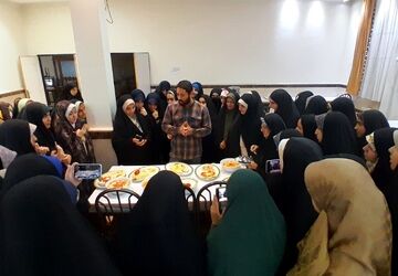 طعمی از همدلی؛ شام اردو با دست‌های دانش‌آموزان طلایه‌دار