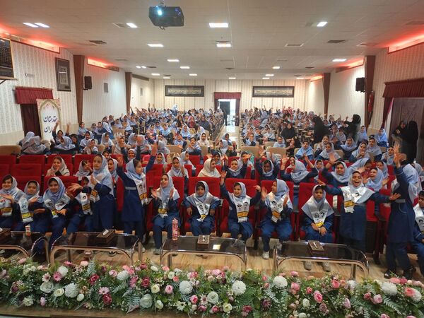 مراسم روز دانش آموز برای دختران بنت الهدی صدر 2