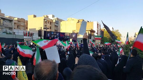 قاب های ماندگار از اربعین رهبر شهید 