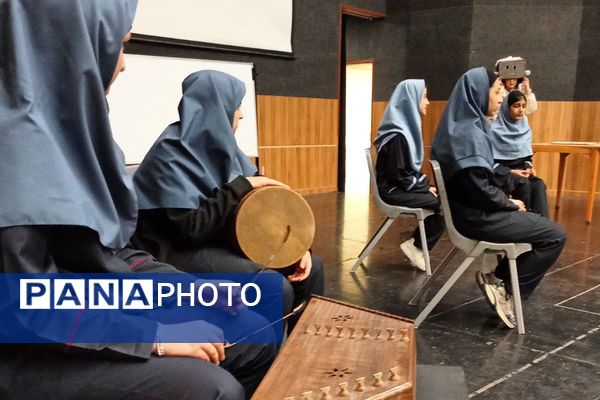  جشنواره «فردا»؛ جایی که خلاقیت دانش‌آموزان شهرقدس به صحنه آمد.