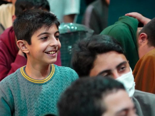 جلوه‌ای از اعتکاف دانش‌آموزی در مسجد امام علی‌بن‌ابی‌طالب (ع)