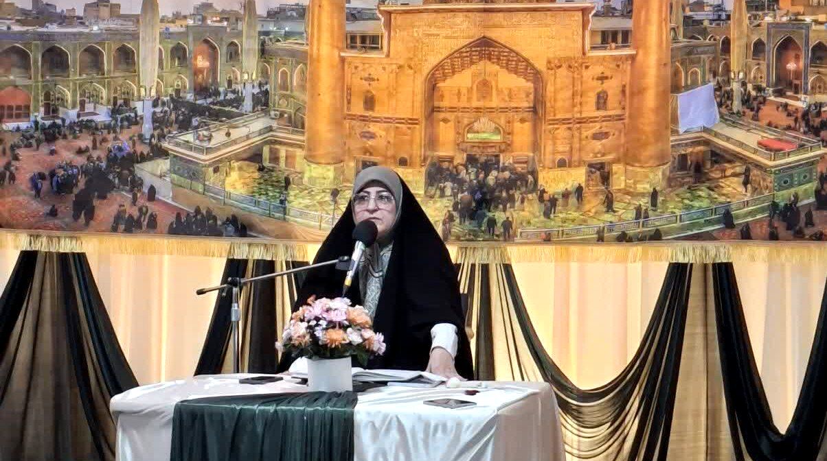 جامعه‌ مهدوی مثل یک مزرعه نور است