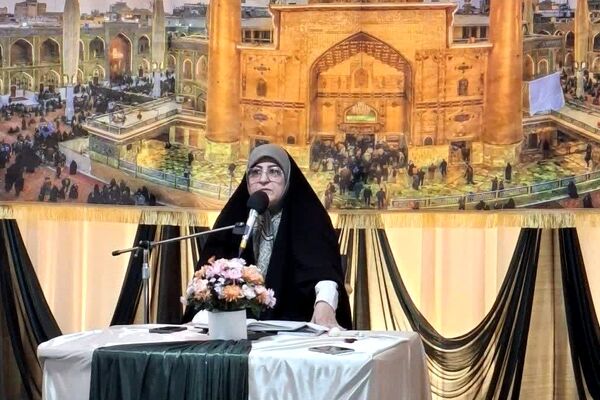 جامعه‌ مهدوی مثل یک مزرعه نور است