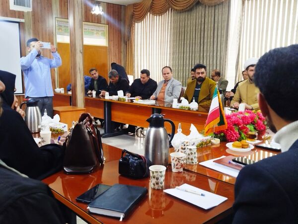 جلسه برنامه‌ریزی برگزاری راهپیمایی یوم‌الله ۲۲ بهمن با حضور مدیران مدارس شهرستان فاروج