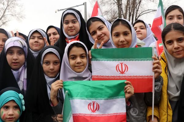 اقتدار مردم نظرآباد در راهپیمایی ۲۲ بهمن