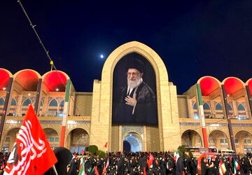 طوفان غم در کوچه‌های تهران؛ وداع میلیونی مردم با رهبر شهید