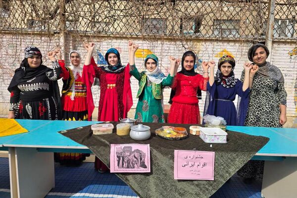  جشنواره اقوام ایرانی در مدرسه هدی؛ رنگ، موسیقی و فرهنگ در یک روز به‌یادماندنی