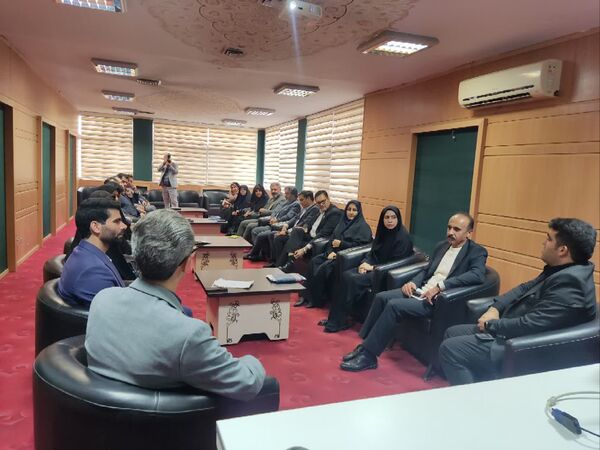 نشست تخصصی فصلی مشترک معاونت آموزش ابتدایی شهرستان‌های تهران