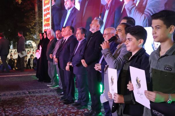 درخشش معلمان و دانش‌آموزان ورامینی در شب ششم جشنواره اقوام ایرانی