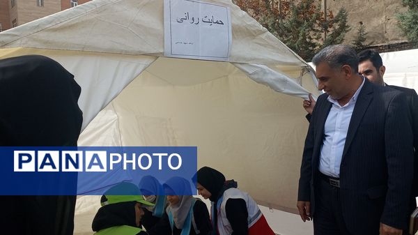 مانور زلزله در دبیرستان شاهد شهید حمامی ناحیه۶ مشهد