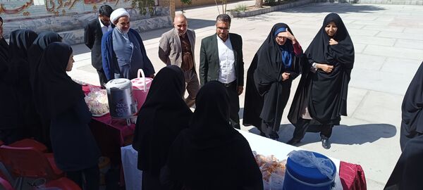 جشنواره فرهنگی و هنری در هنرستان فرید زاوه