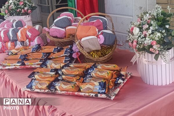 جشن جوانه ها در دبیرستان مهر نیشابور