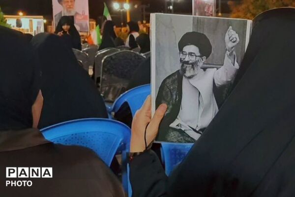 شکوه بیعت اهالی زرقان با آرمان‌های رهبر شهید